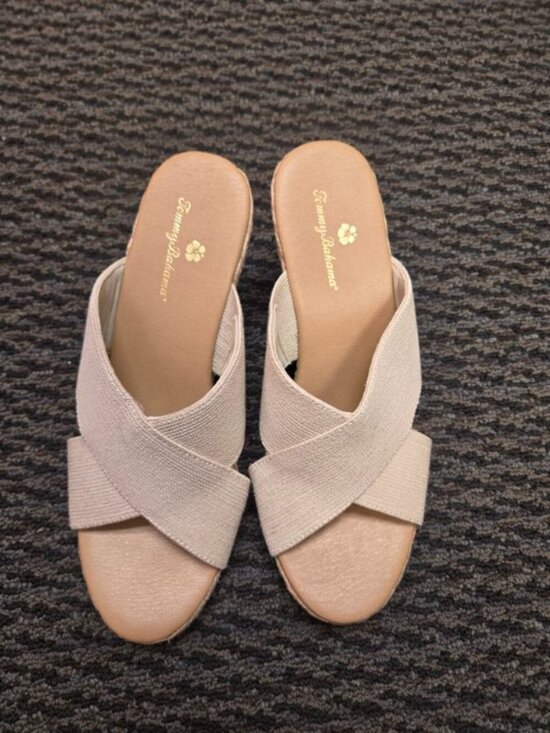 Tommy Bahama Shoes - Tommy Bahama Suzette Tan Espadrille Wedge Sandals 7.5 Elastic Straps Beachy
